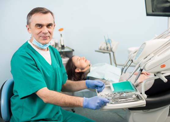 Ways Emergency Dentists Provide Quick Relief