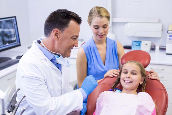 When Should A Child See A Family Dentist?
